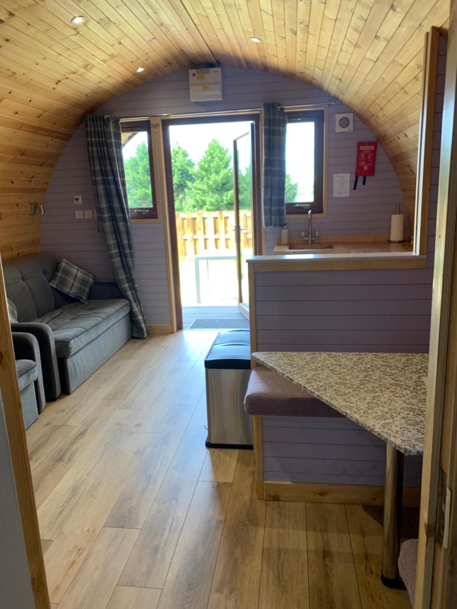 Kersebrock Kabins Falkirk Ngoại thất bức ảnh